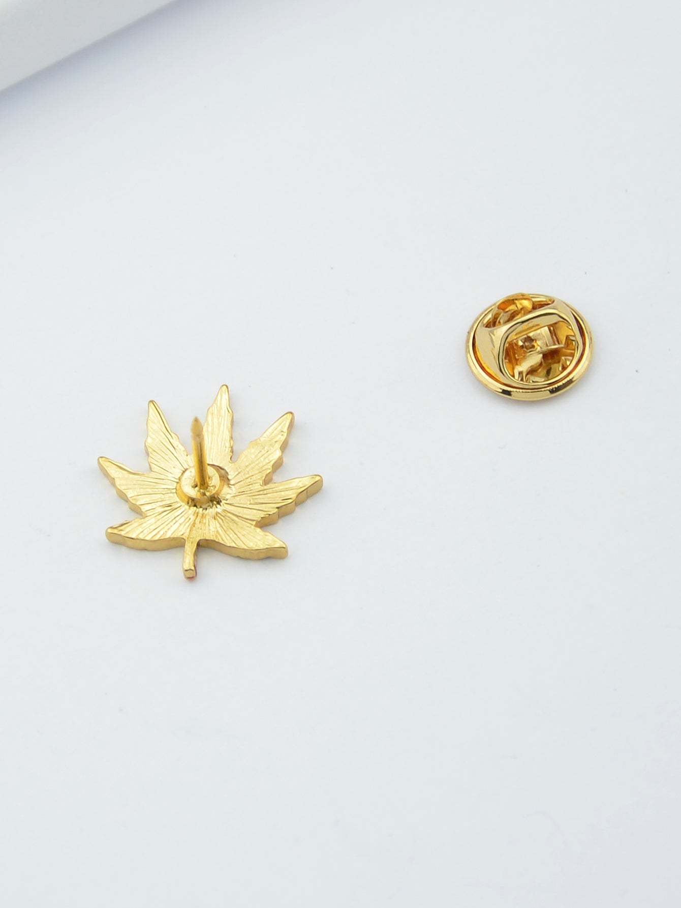 Trend Women Accessories Green Enamel Leaf Brooches Pins Ladies Bouquet for Party